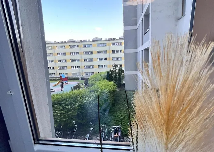 Metro Slodowiec Free Parking * 华沙