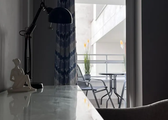 Metro Slodowiec Free Parking