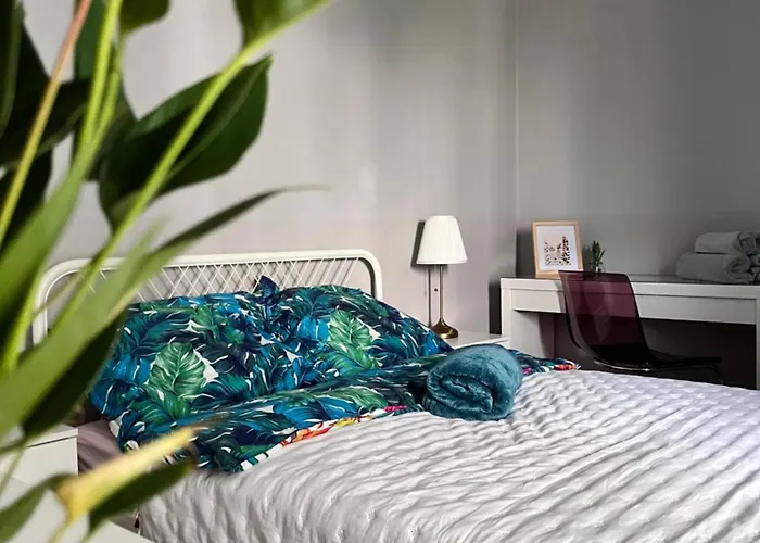 Metro Slodowiec Free Parking 公寓