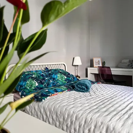 Metro Slodowiec Free Parking 아파트